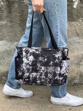 Built Puffer Lunch Tote
